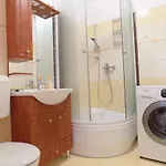 937 - Elso Emeleti Klimas, Ket Haloszobas Vizkozeli Apartman *