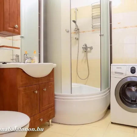 937 - Elso Emeleti Klimas, Ket Haloszobas Vizkozeli Apartman *